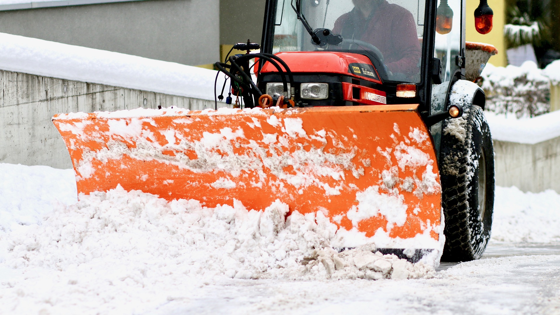 Professional Commercial Snow Removal and Plowing in Portland OR and Vancouver WA